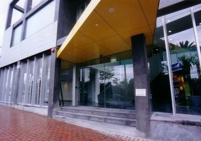 Commercial1.JPG